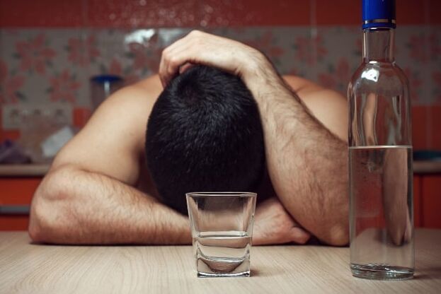 Alcoolisme masculin, entraînant des conséquences fatales pour le corps