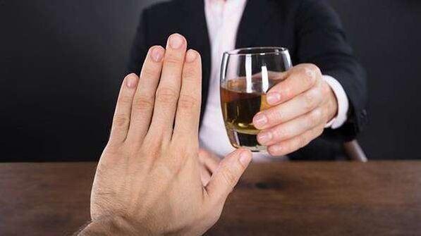 Arrêter de boire de l'alcool est la bonne décision, vous permettant de repartir dans la vie avec une table rase. 